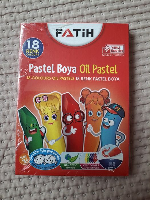Pastele nowe, nieotwarte z folią 18sztuk