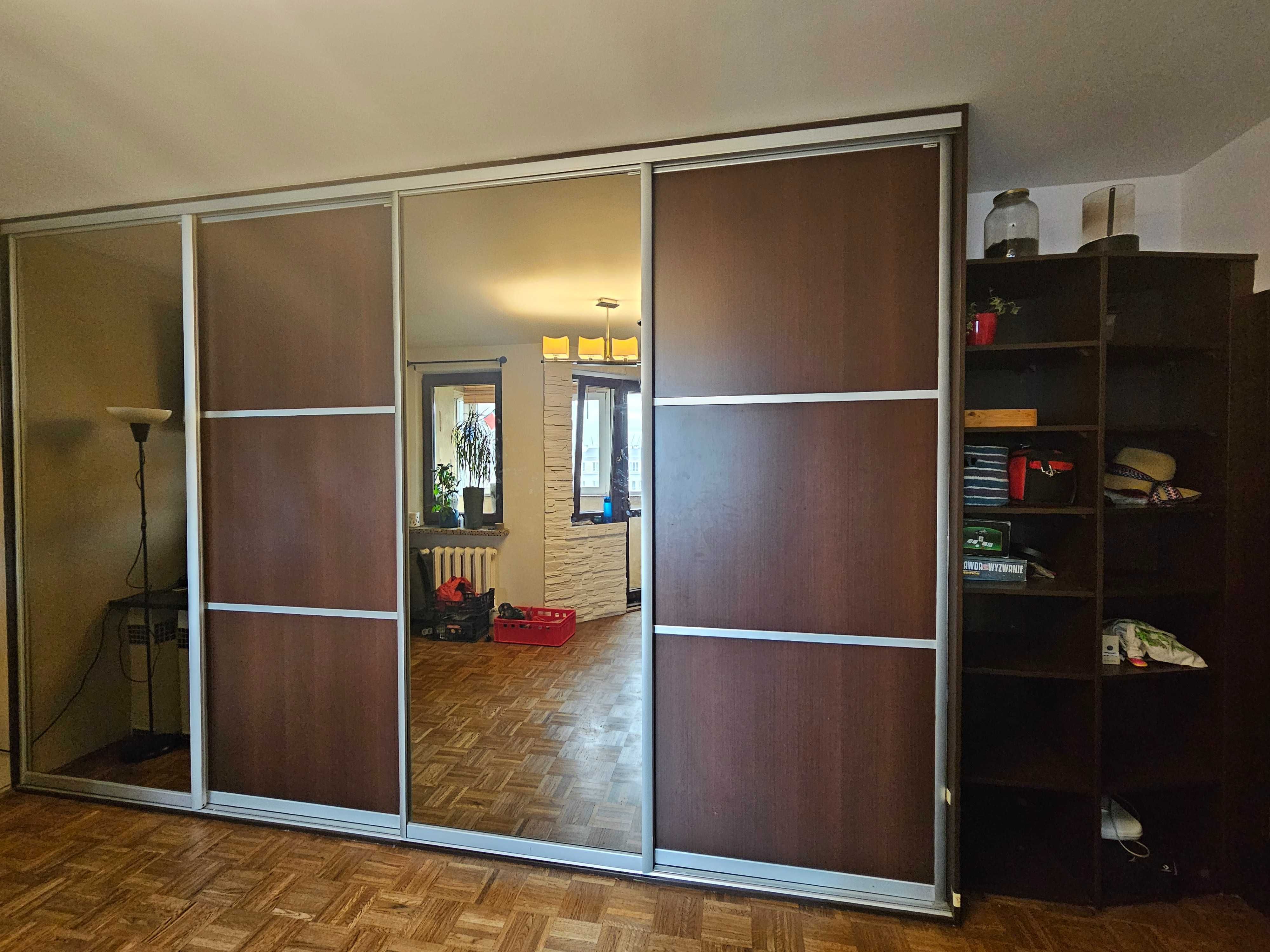 Szafa przesuwna Komandor 252 x 390 x 60 + półka