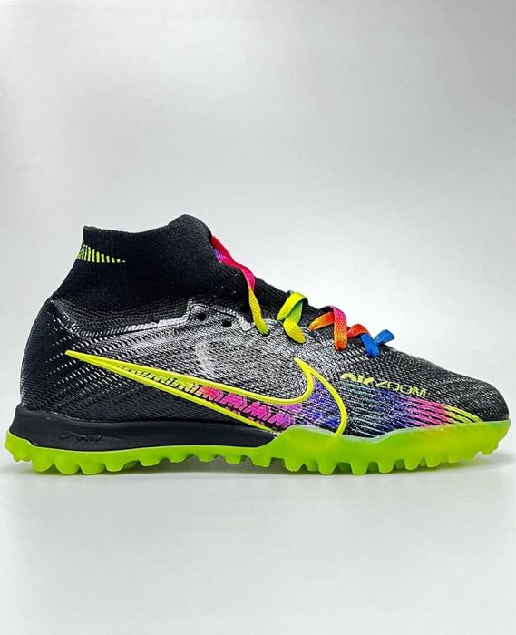 Сороконіжки Nike , футзалки бутси