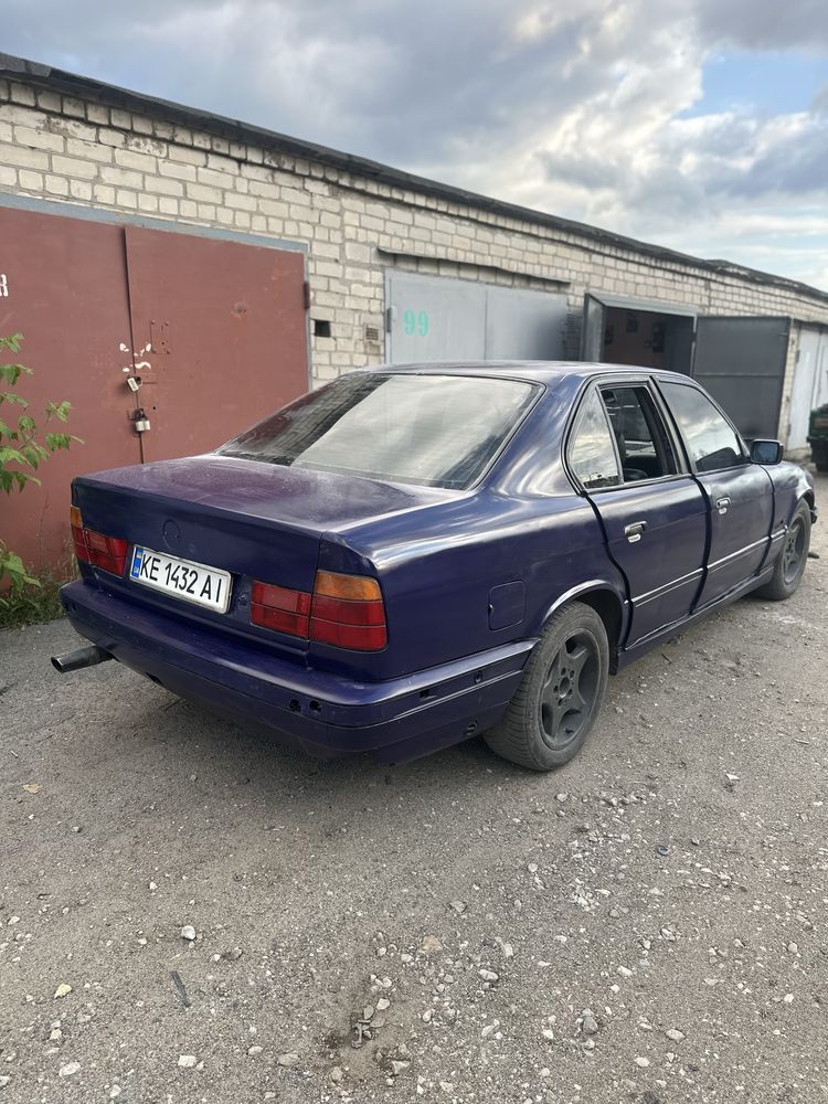 Продам бмв е34