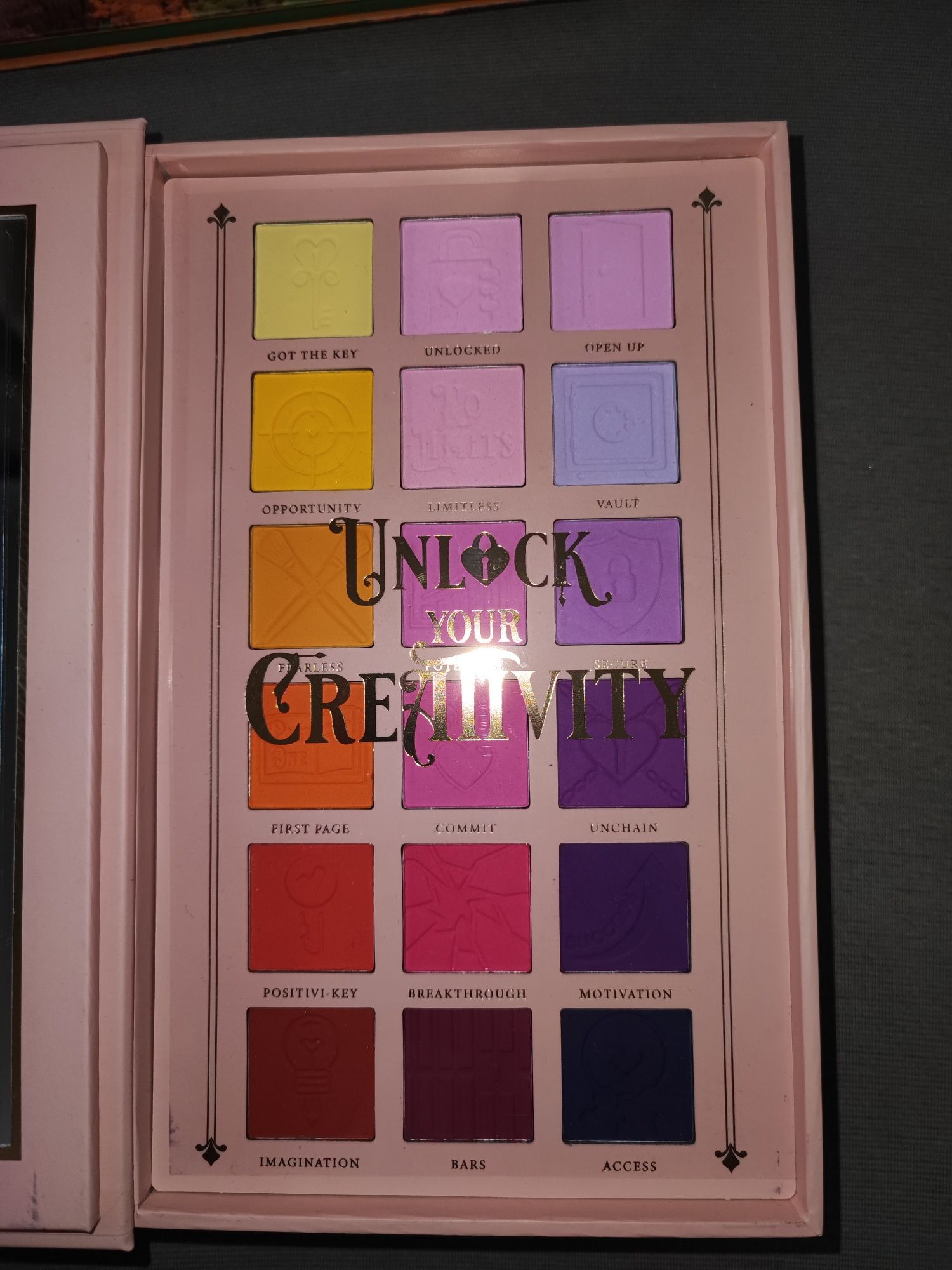 Paleta cieni Unlock your creativity