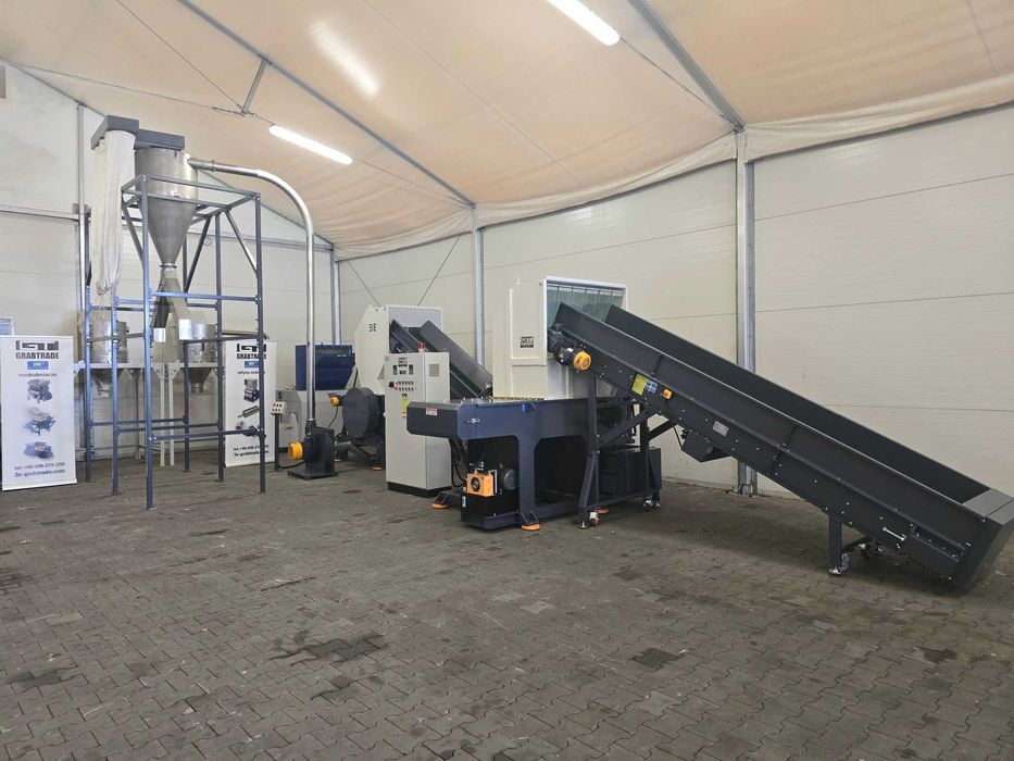 Komplenta Linia Krusząca Recykling Na Magazynie Nowa Młyn Kruszarka