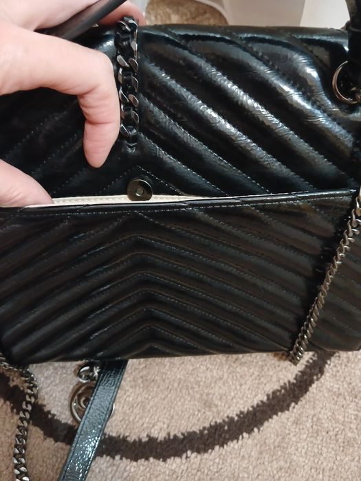 Сумка жіноча чорна лакована