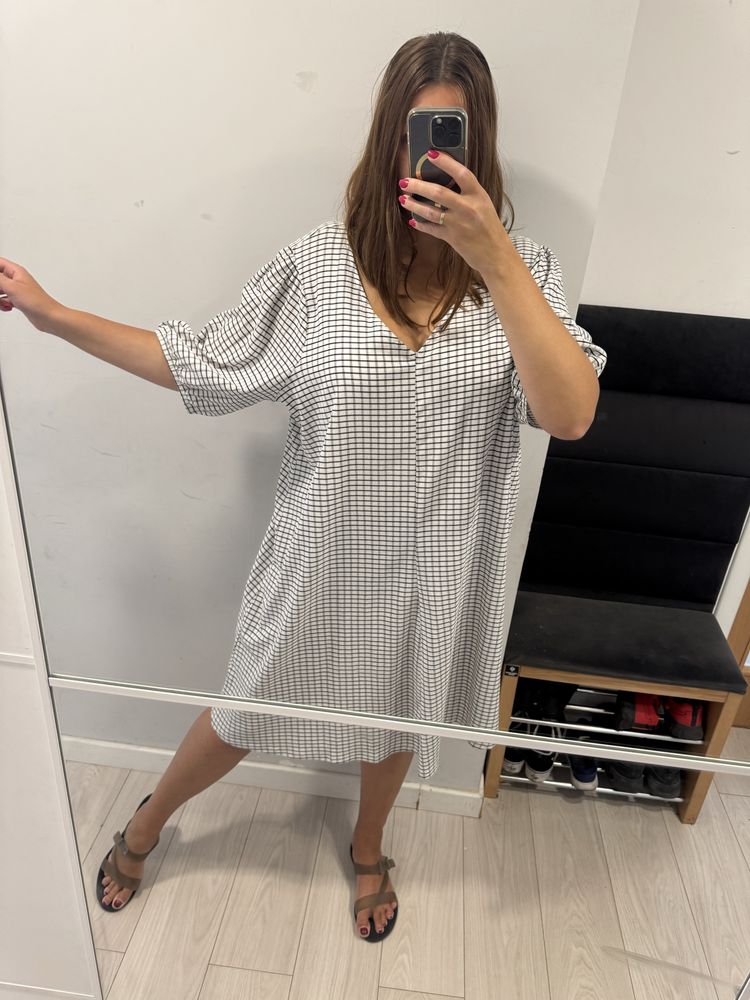 Biała sukienka w kratkę midi długa luźna oversize