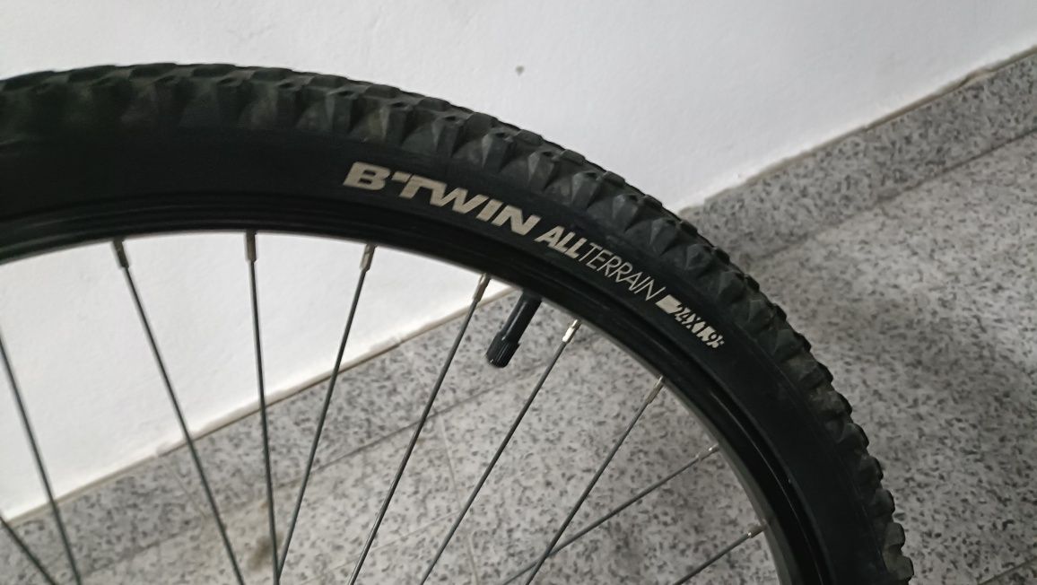 Bicicleta btwin rock rider 500