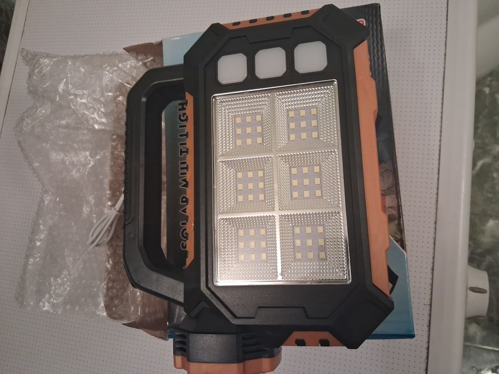 Фонарь новый Led