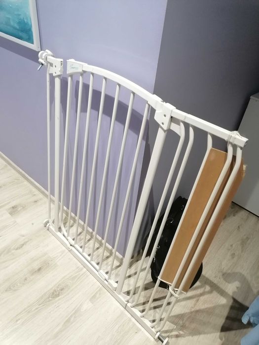bramka dreambaby z rozszerzeniem (100 cm + 18 cm - regulowana)