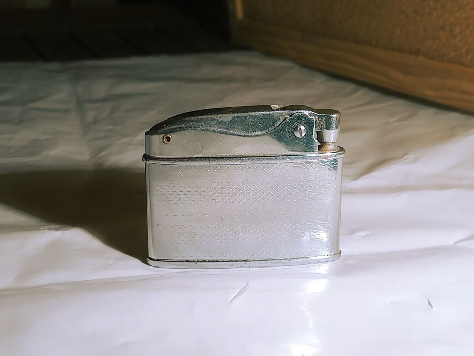 Isqueiro antigo tipo Ronson