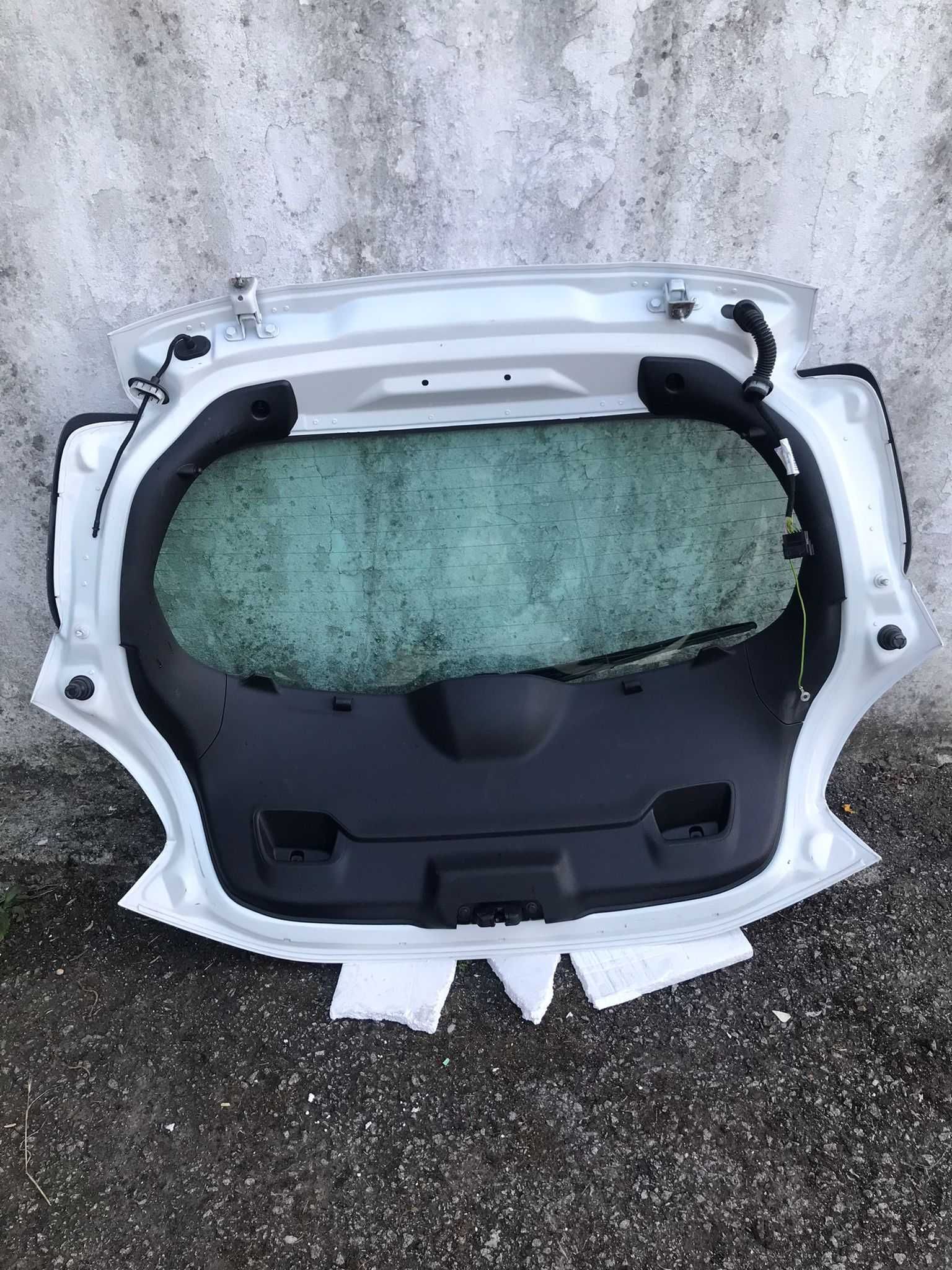 Porta da Mala Peugeot 208