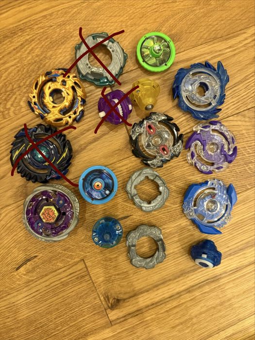 Бейблейди, та запчастини для них.