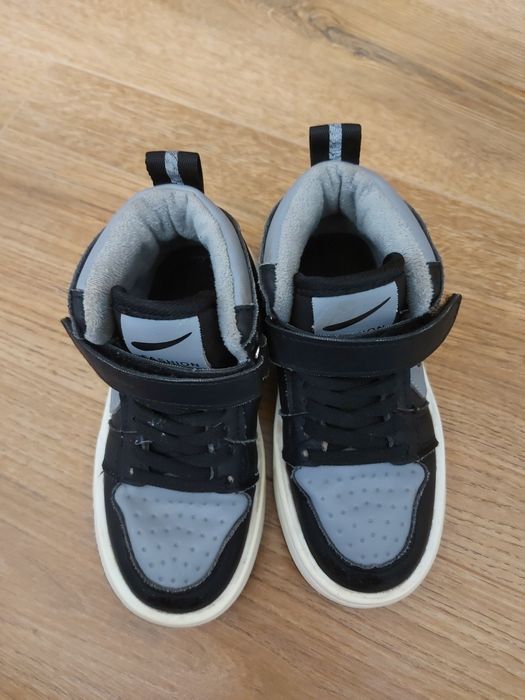 Взуття для хлопчика осіннє