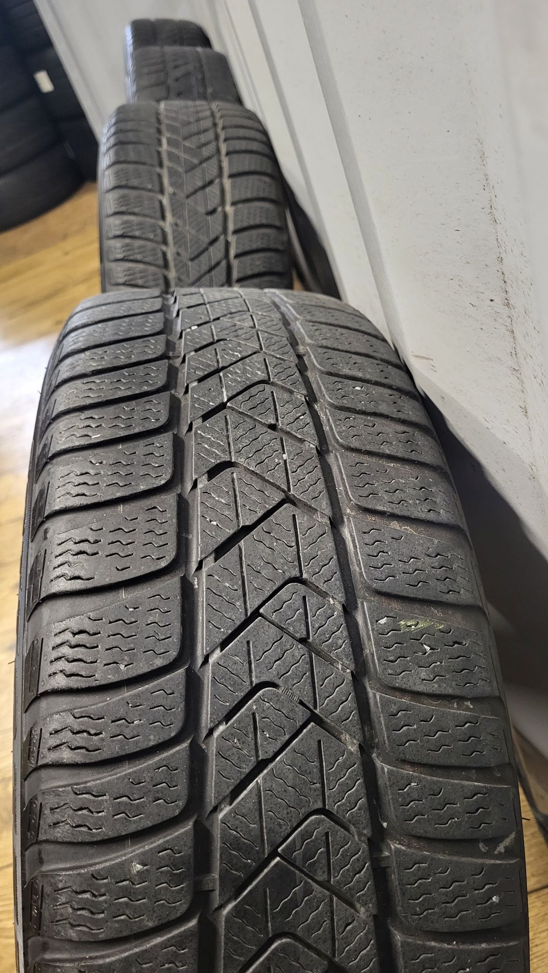 Felgi VW 17" 5x112 z oponami 205/50 R17 Golf 8 7 6 Touran Caddy