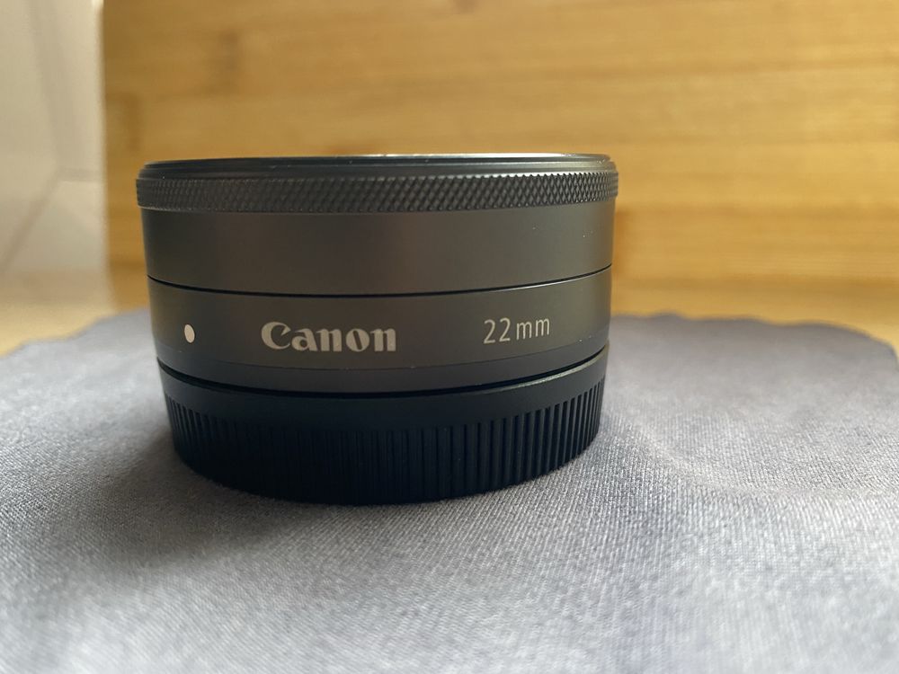 Obiektyw canon 22mm macro (mocowanie EF-M) swietny stan