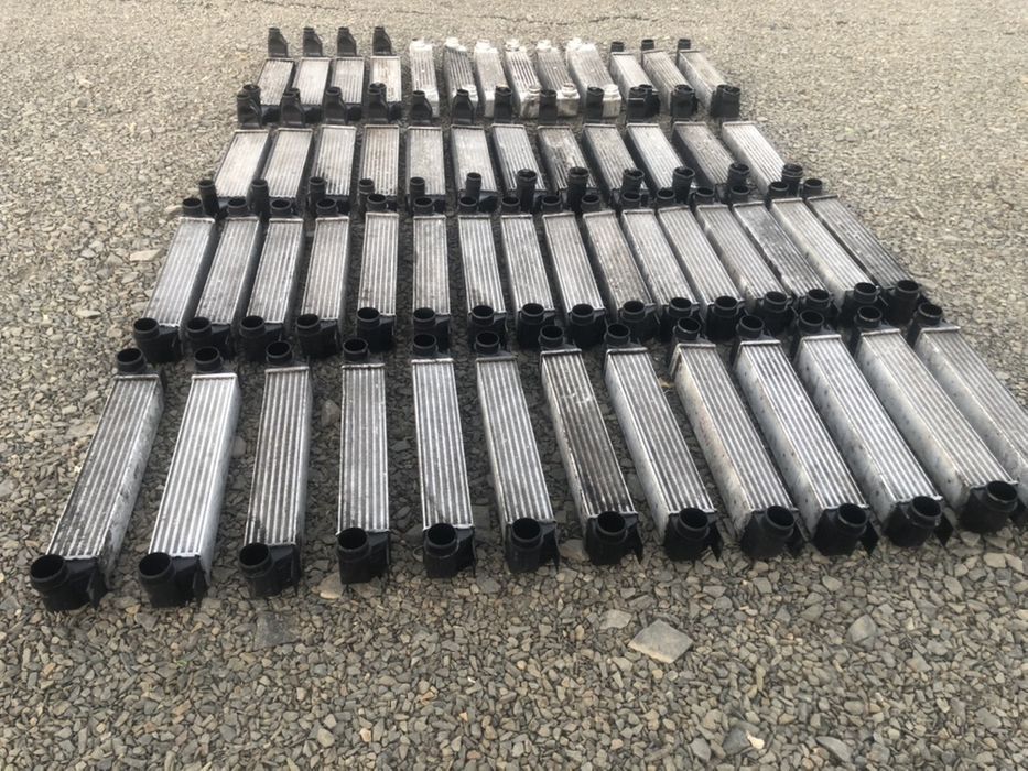 Продам Радіатор Інтеркулера на Бмв Е39 Е46 Е60 Радиатор Интеркулер