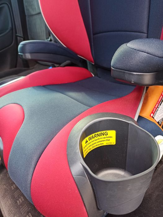 Продам дитяче автокрісло Chicco KidFit в гарному стані