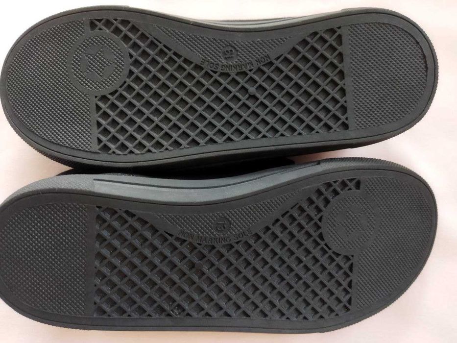 Мокасини 32р. 21см чорні кеди тапки змінне взуття тапочки на липучці