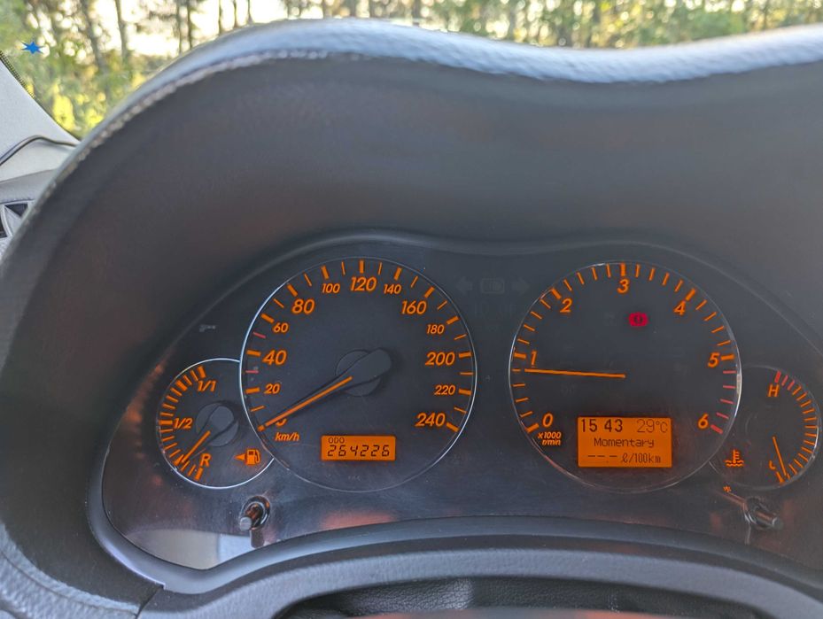 Toyota Avensis T25 2.2 155KM