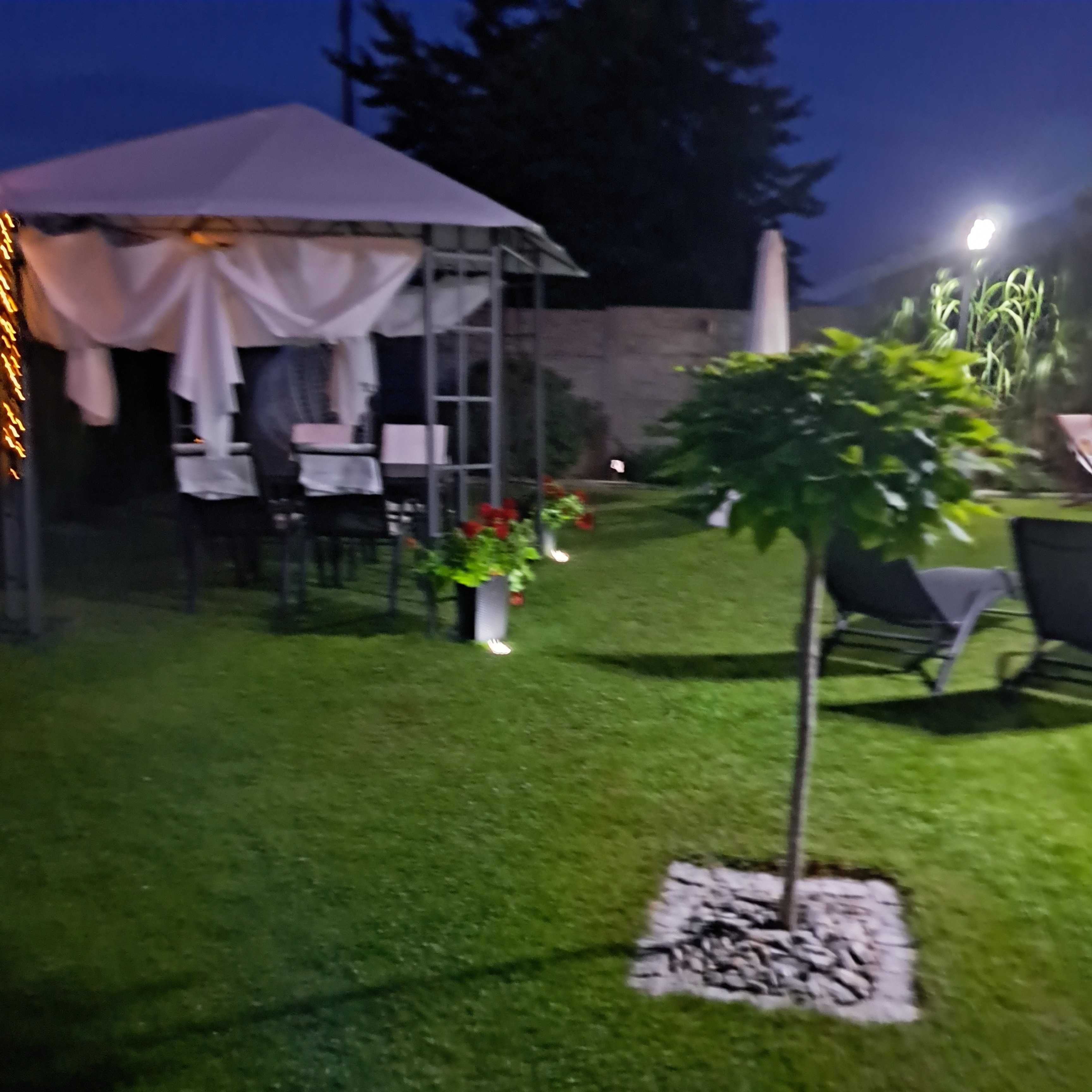 Agro  Pod  Świerkiem  klimatyzowany  z basenem.