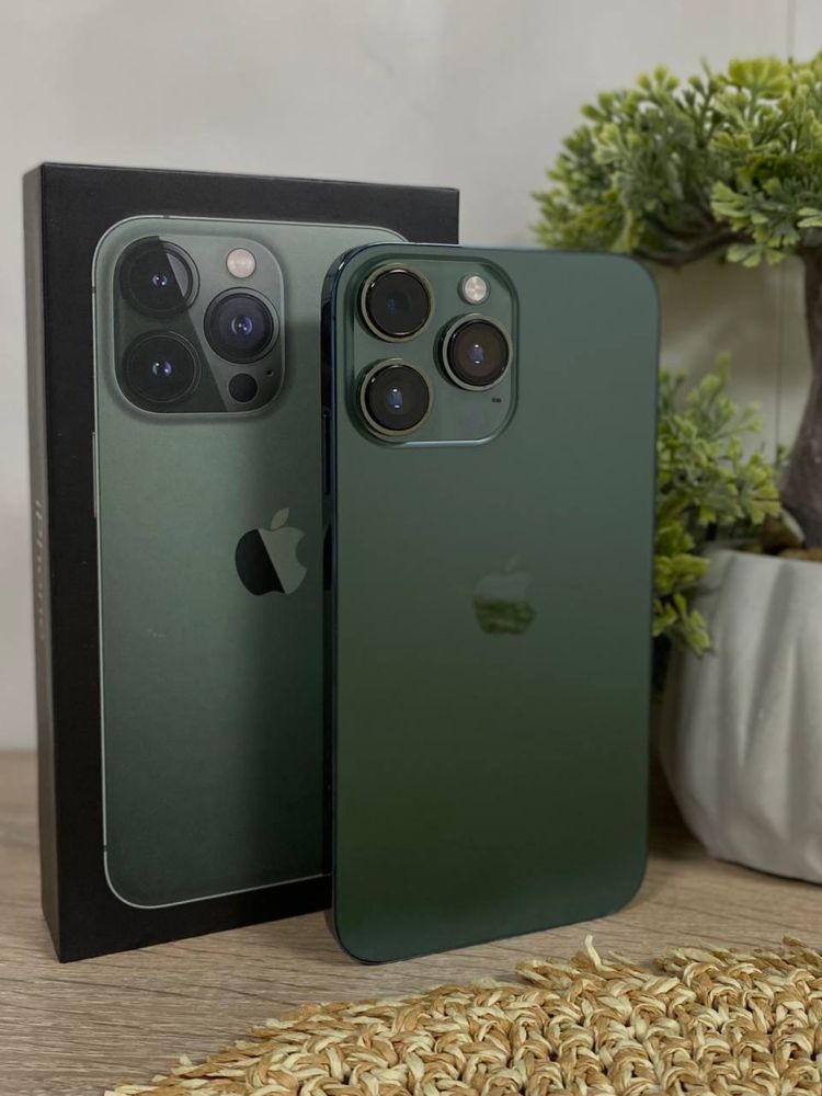 IPhone 13 Pro (Alpine Green) 64GB IPhone Xr в корпусі 13 Pro