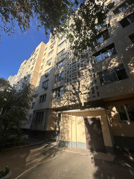 В продаже 3-к квартира на Таирова, ул. Небесной Сотни, возле Сильпо