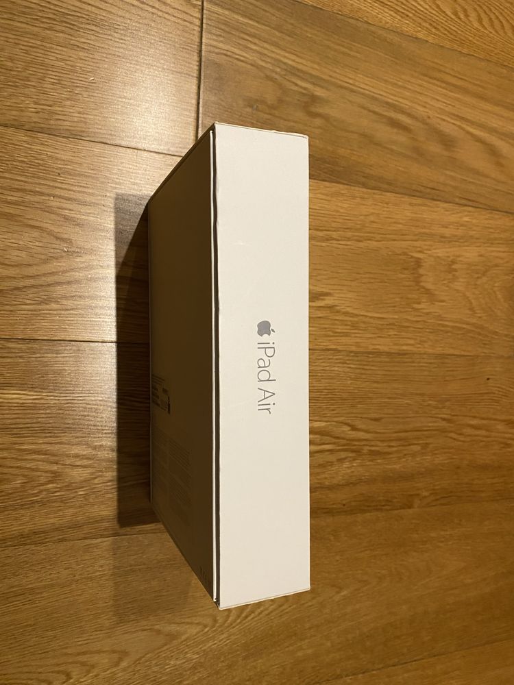 iPad Air segunda geração  Wi-Fi + SIM 64gb