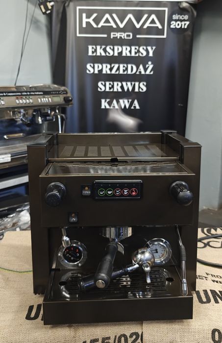 Profesjonalny kolbowy Ekspres do kawy Sanremo 1gr