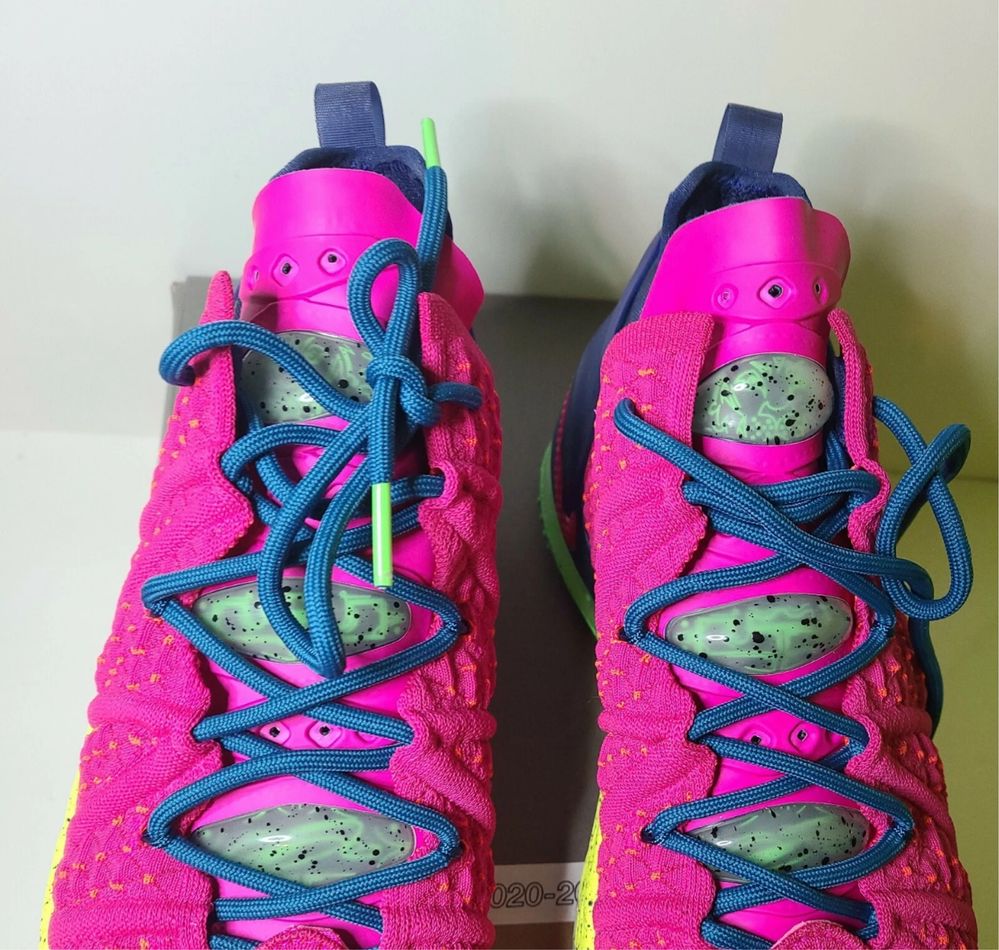 Nike Lebron 18 (10.5 US 28.5) XVIII Los Angeles By Night