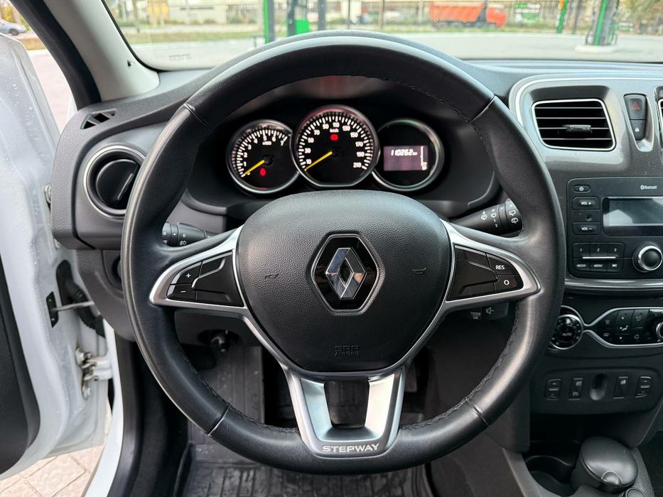 Продам Renault Sandero StepWay 2021