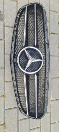 Mercedes w212 amg grill atrapa