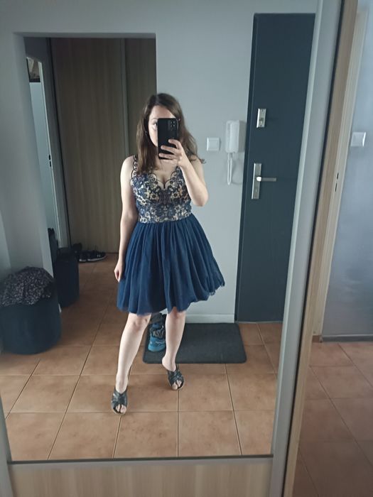 Elegancka sukienka tiulowa z koronką, granatowa, rozmiar uniwersalny