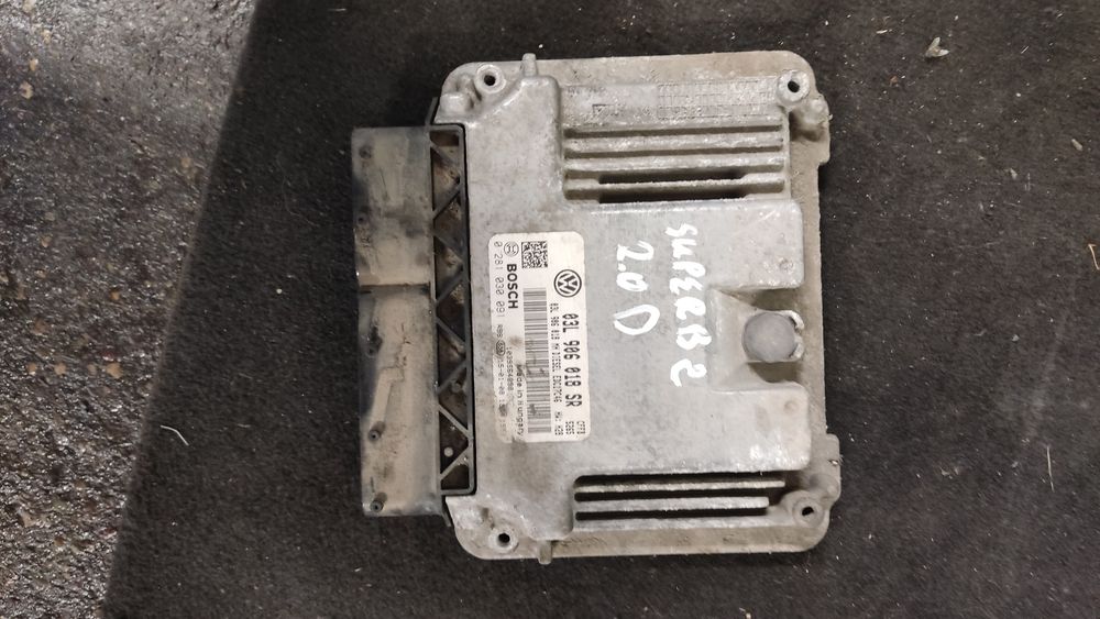 Komputer sterownik silnika Skoda Superb II lift 2.0 TDI
