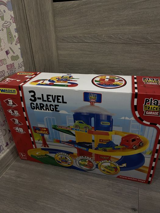 Гараж Wader Play Tracks Garage 2 этажа