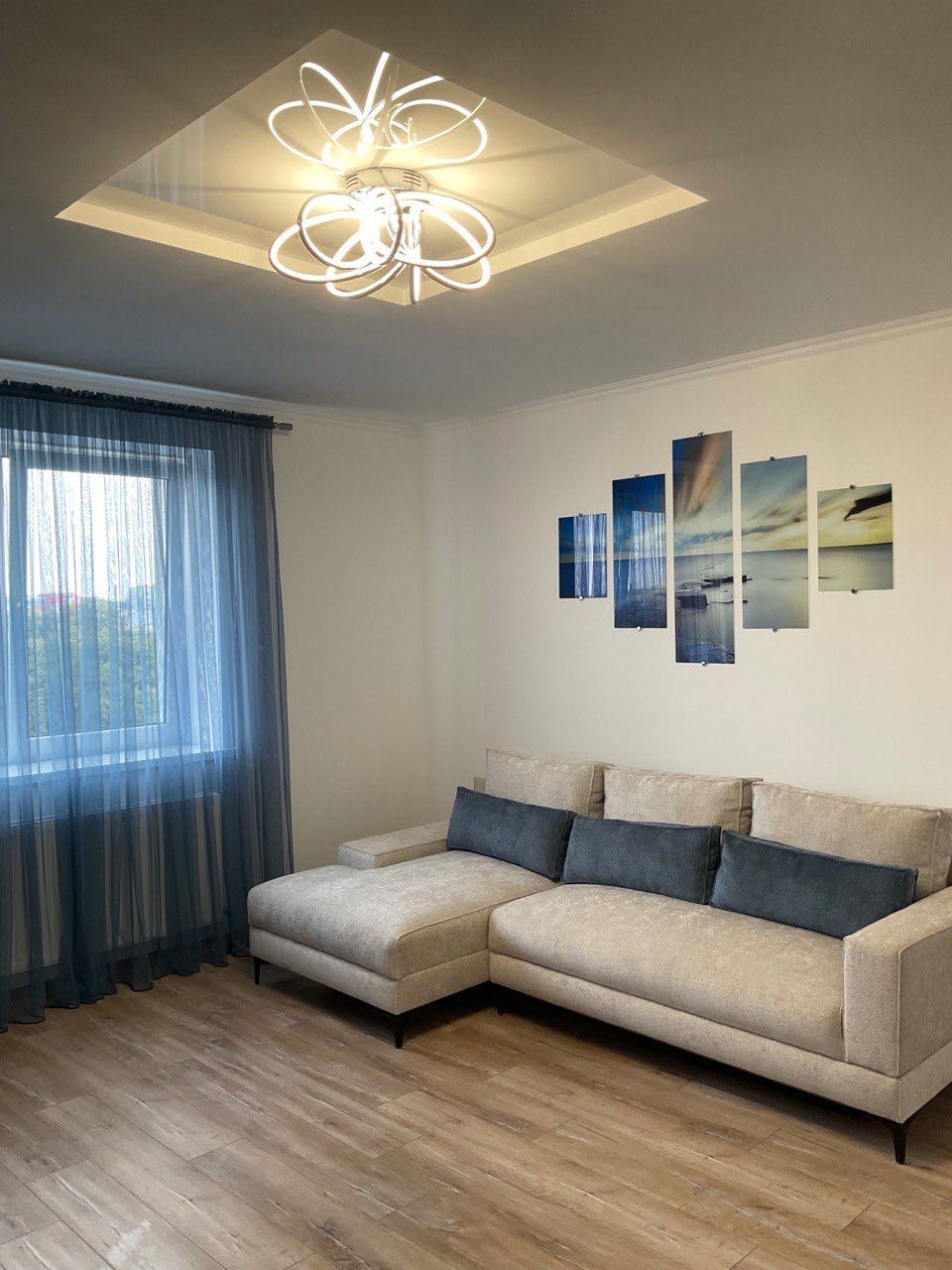 LUXURY ROMANTIC 5* в парку. 1-2-3 кімнатна кв. Подобово. На Чорновола