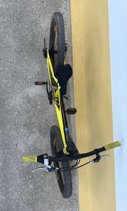 Bicicleta SCOTT Scale Disc 24”