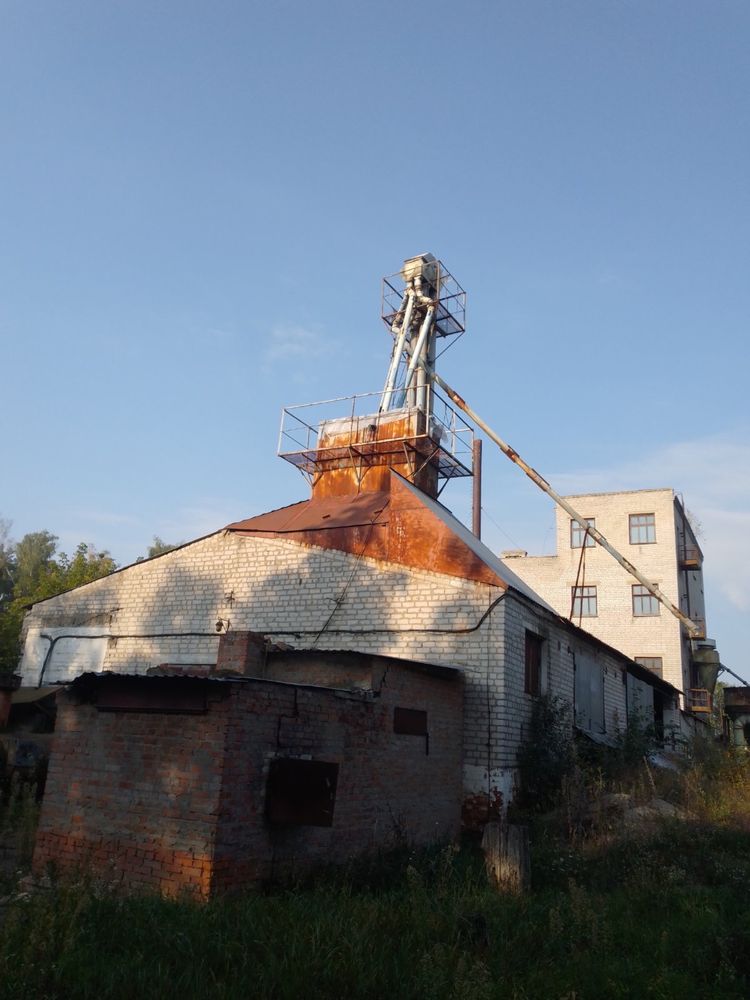 Продаеться семенной завод