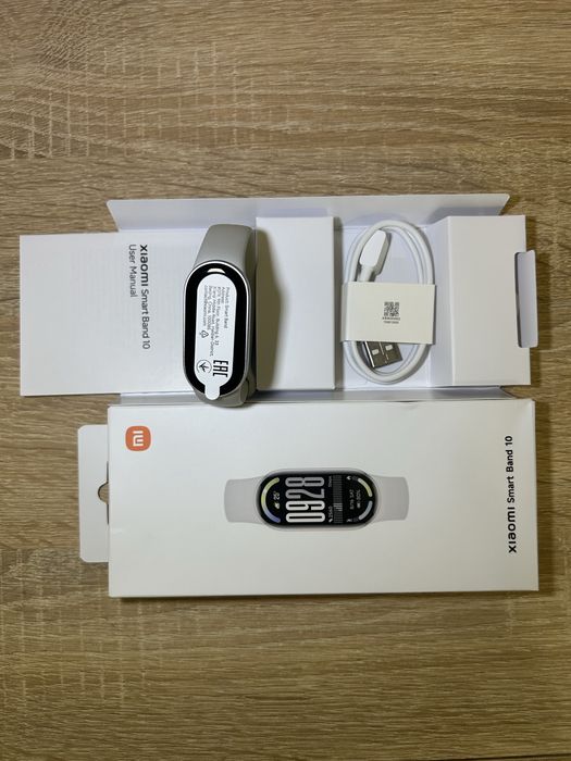 Новий фітнес-браслет Xiaomi Smart Band 10 Silver Глобальна версія