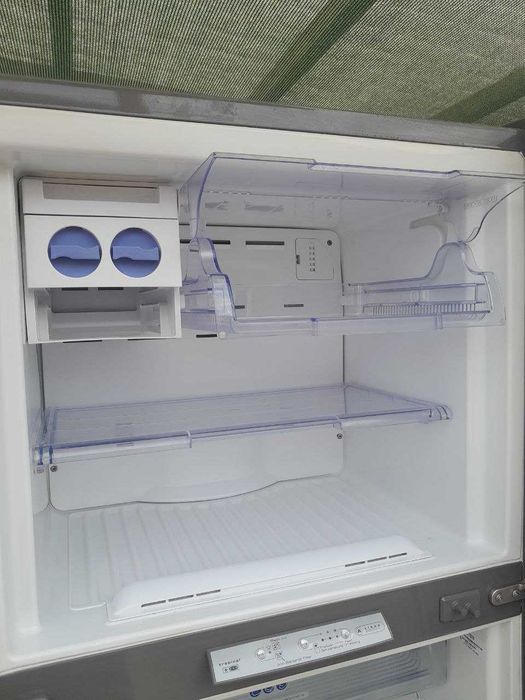 Холодильник 2-х камерний Whirlpool