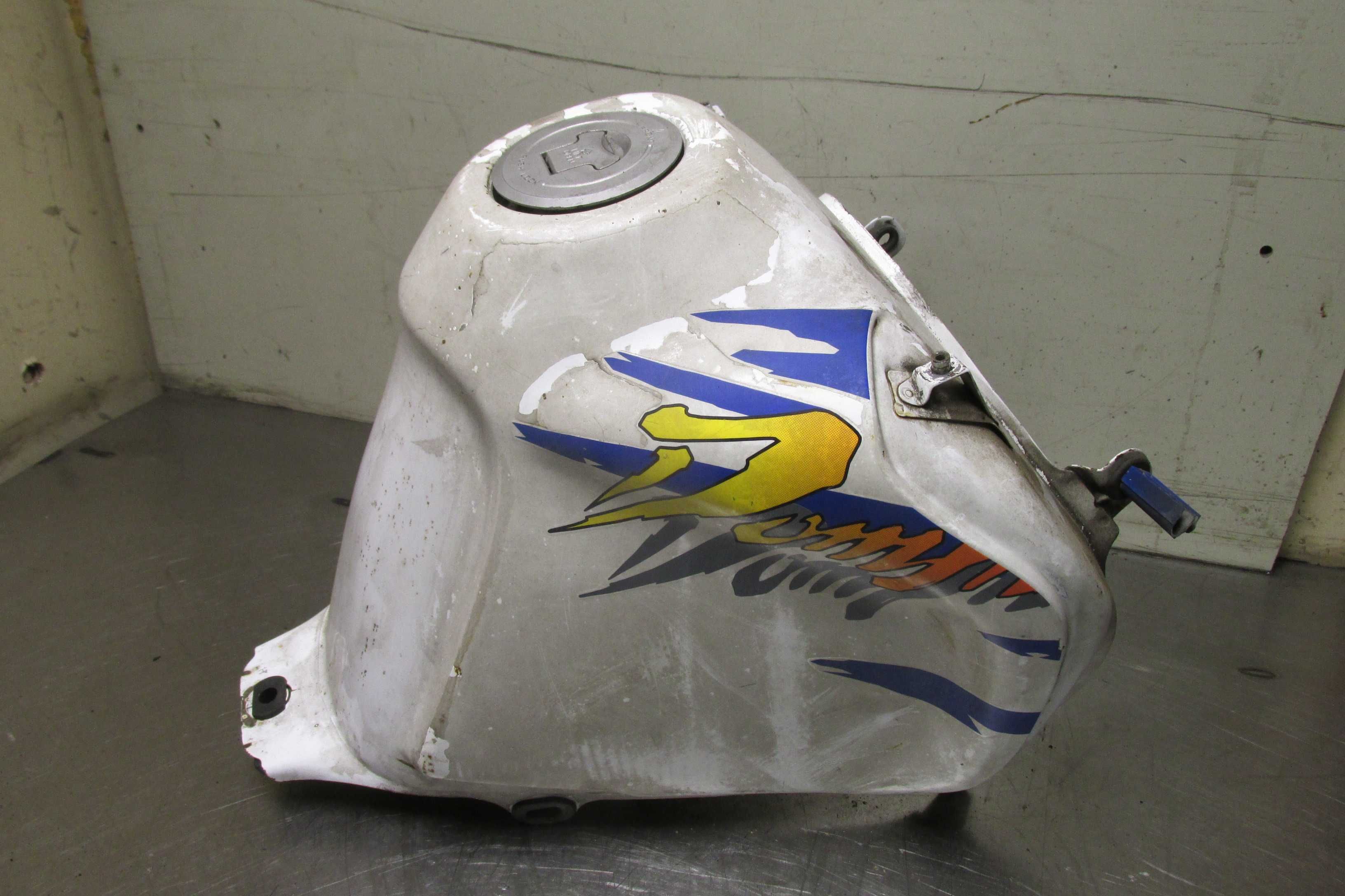 Bak zbiornik paliwa Honda NX 650 Dominator 93r. części