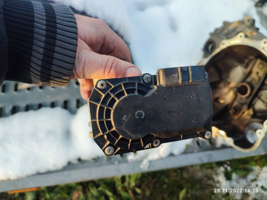 Colt 1.3B,09r, rozrusznik,alternator,komputer, przepustnica, części