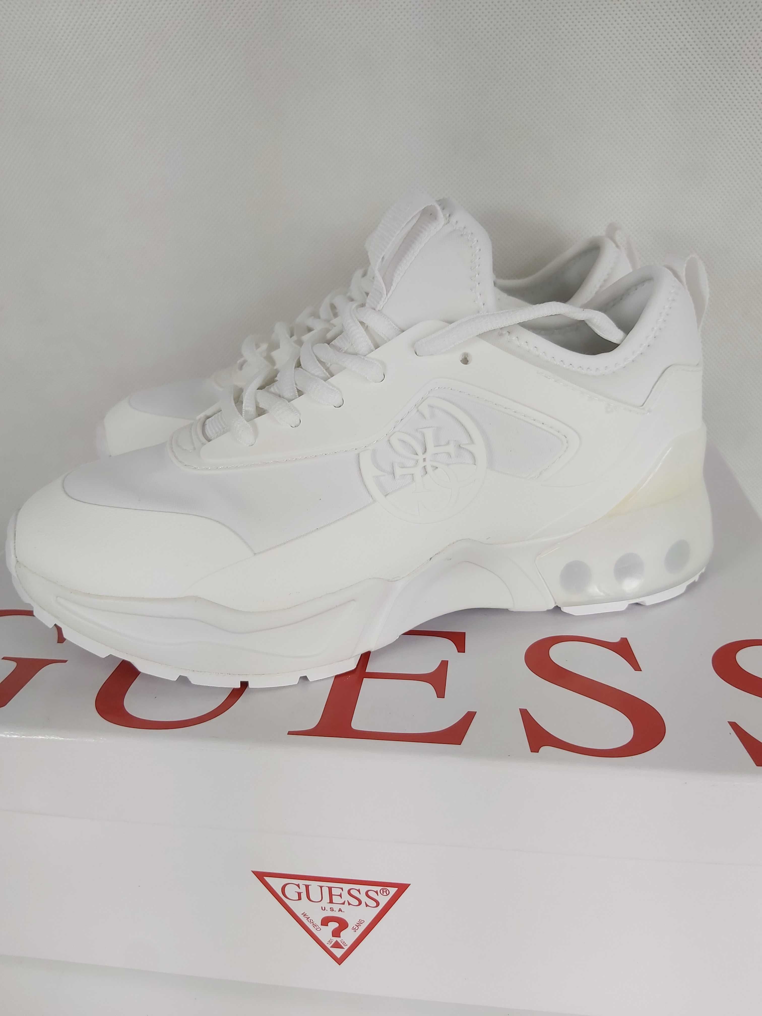 Nowe sneakersy białe GUESS trampki a257