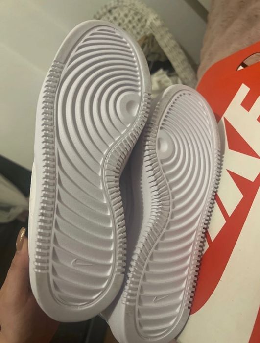 Ténis Nike branco