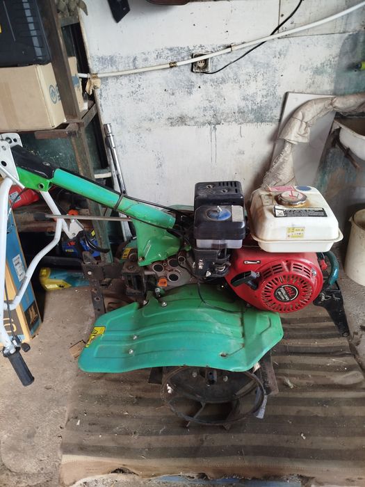 Продам мотоблок Крафт Б/у Зубр