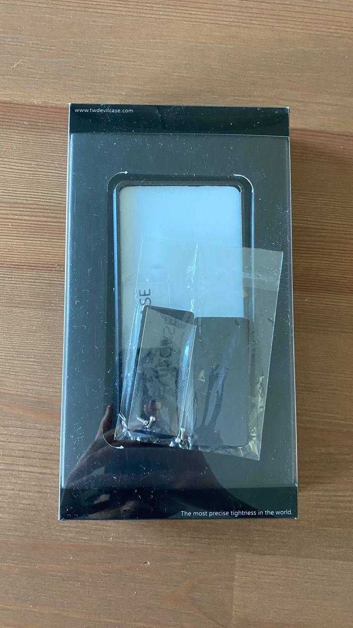 Sprzedam oryginalny etui bumper Devilcase na Sony Xperia Z3 mini