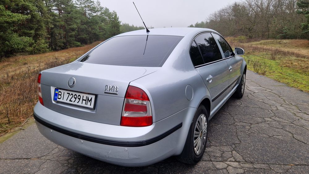 Автомобиль Skoda Superb