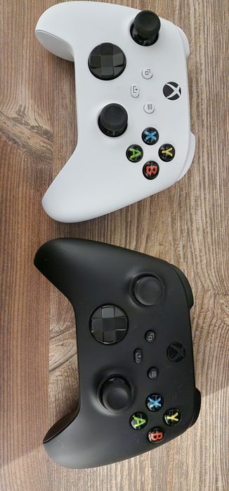 Consola Xbox Series X [1 TB]  + 2x Comando Wireless