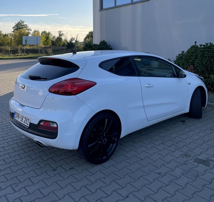 Kia Pro Ceed 2014 1.6 GDI 135km / Podgrzewana kierownica i fotele /