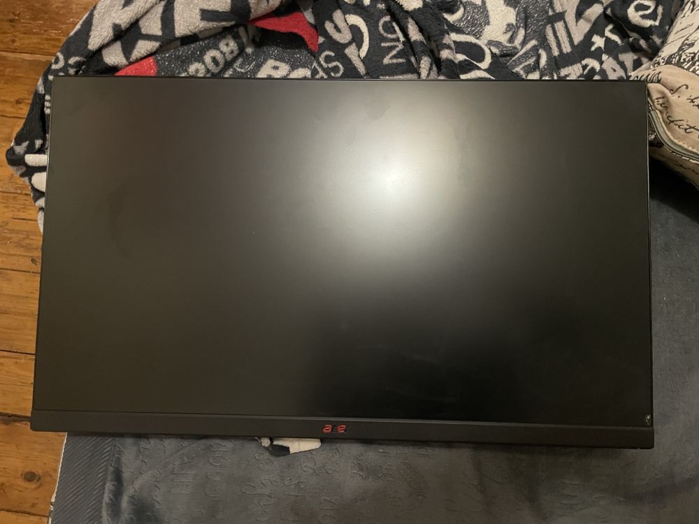 Продам монитор Acer(битый)