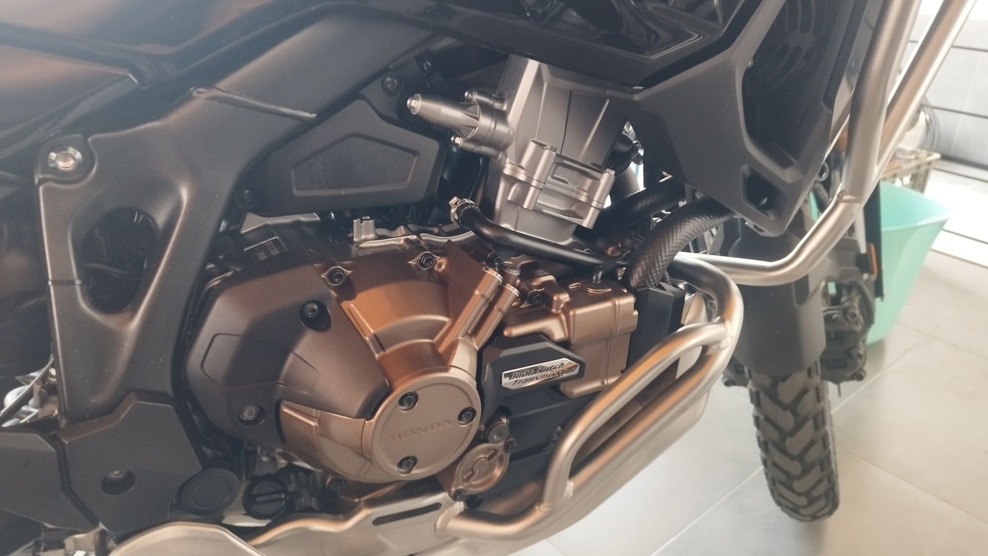 África twin 1100 Adventure Akrapovic
