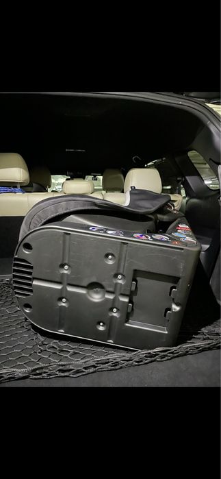 Дитяче автомобільне крісло Chicco