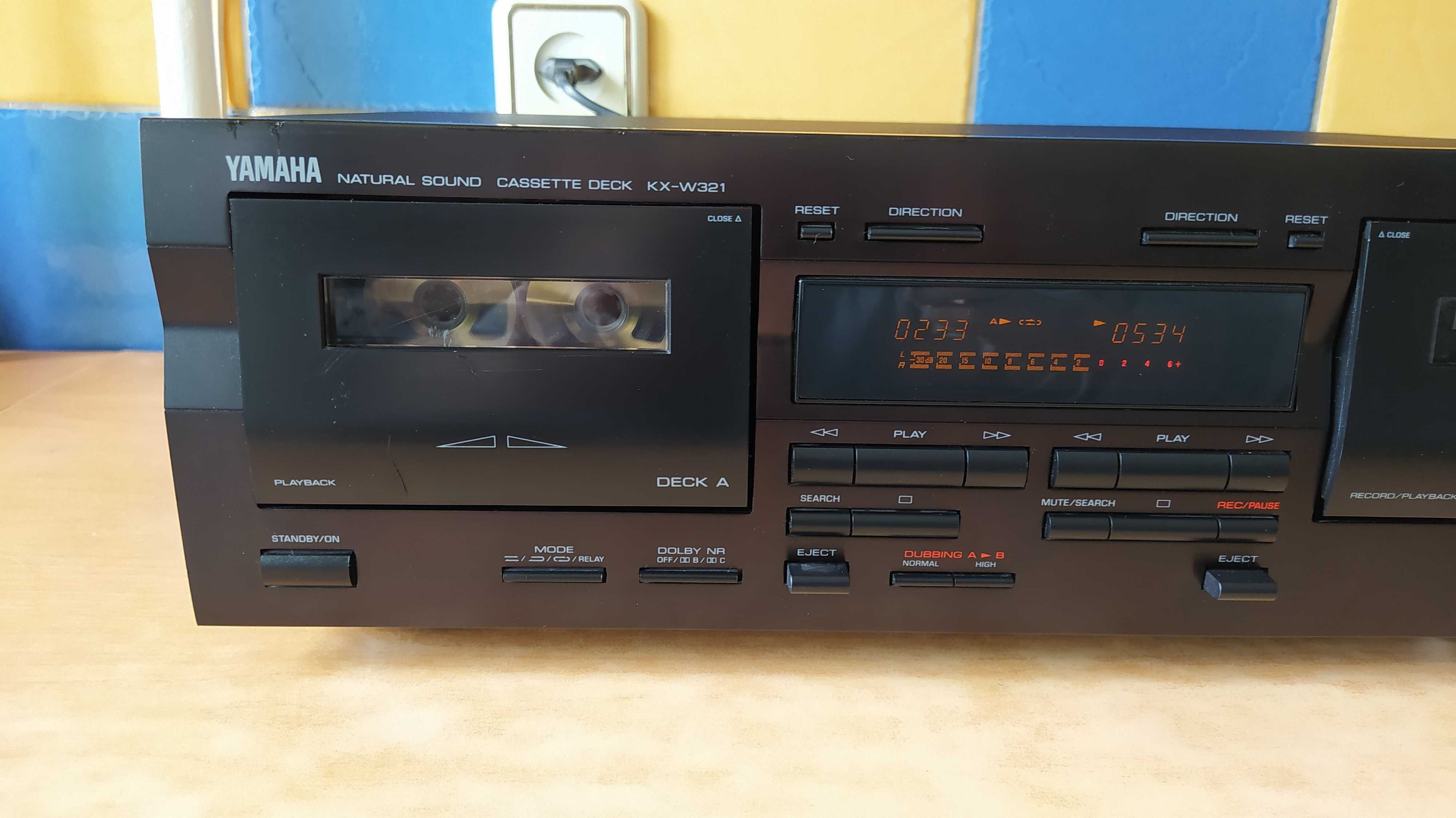 Кассетная дека Yamaha KX-W321
Auto Reverse Double Cassette Deck